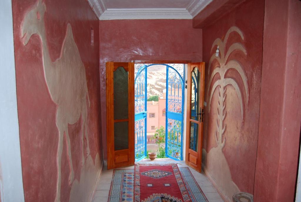 Maison D'Hotes Le Ciel Bleu Tinghir ภายนอก รูปภาพ